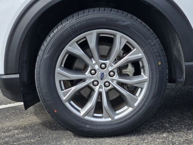 Certified 2022 Ford Explorer Limited AWD/4WD image 10