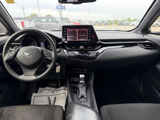 Used 2019 Toyota C-HR LE image 11