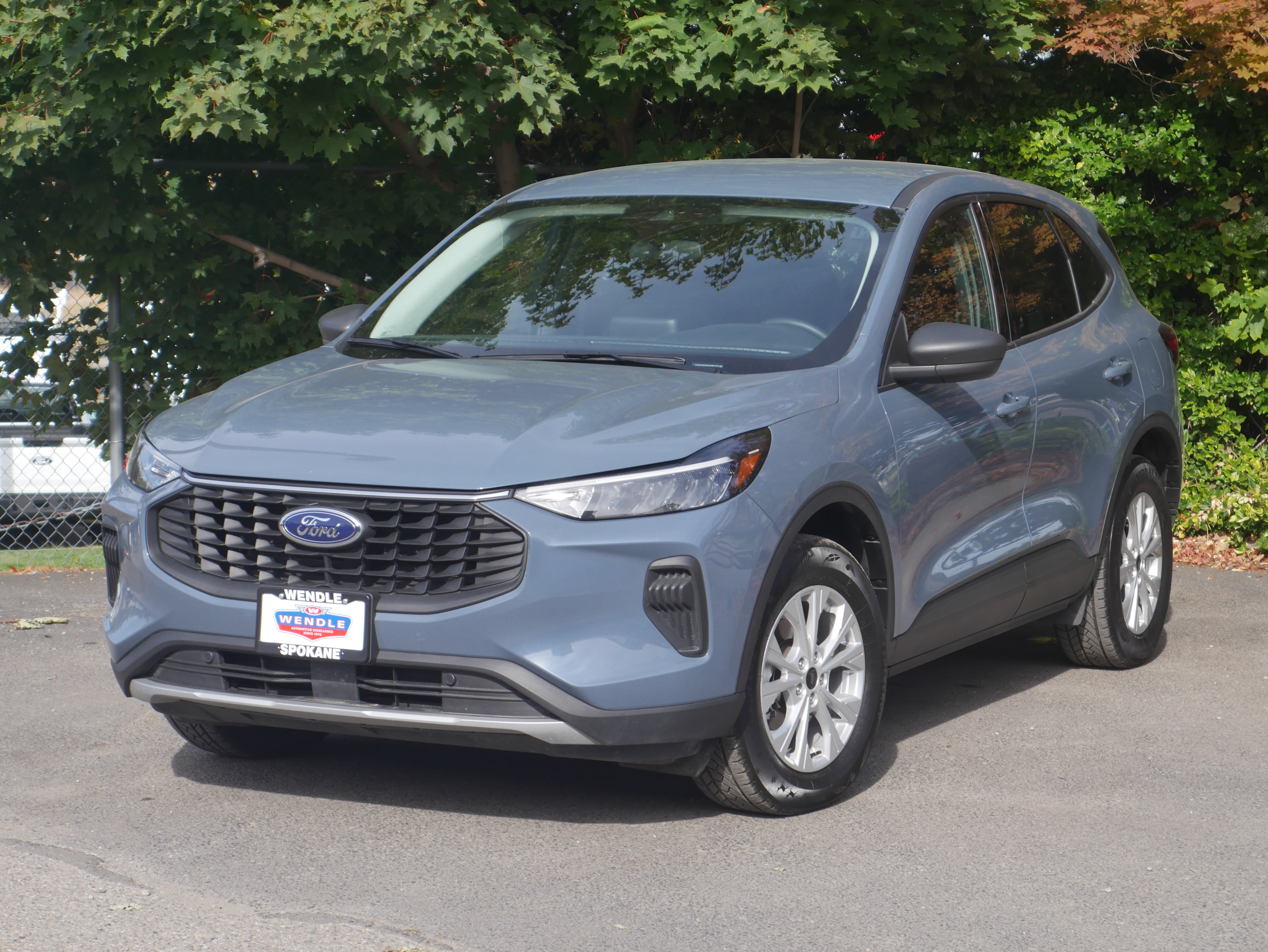 Certified 2025 Ford Escape Active AWD/4WD image 2