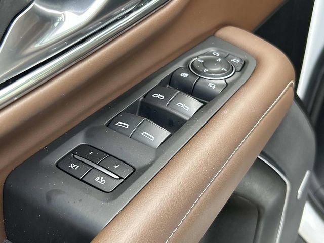 Used 2024 Chevrolet Tahoe High Country image 36