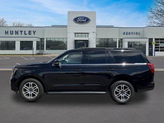 Certified 2025 Ford Expedition Active AWD/4WD image 6