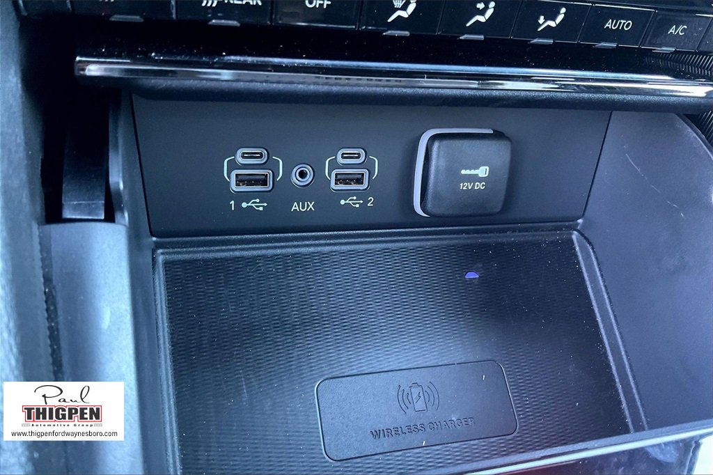 Used 2025 Jeep Grand Cherokee Altitude image 31