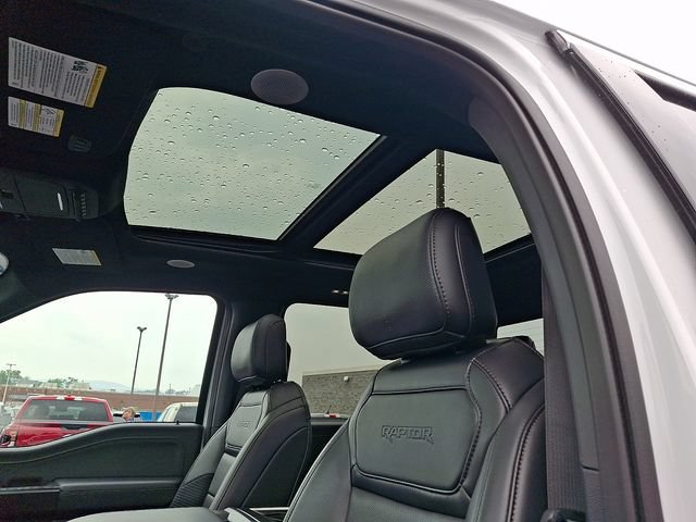 Certified 2022 Ford F150 Raptor w/ Raptor 37 Performance Package AWD/4WD image 16