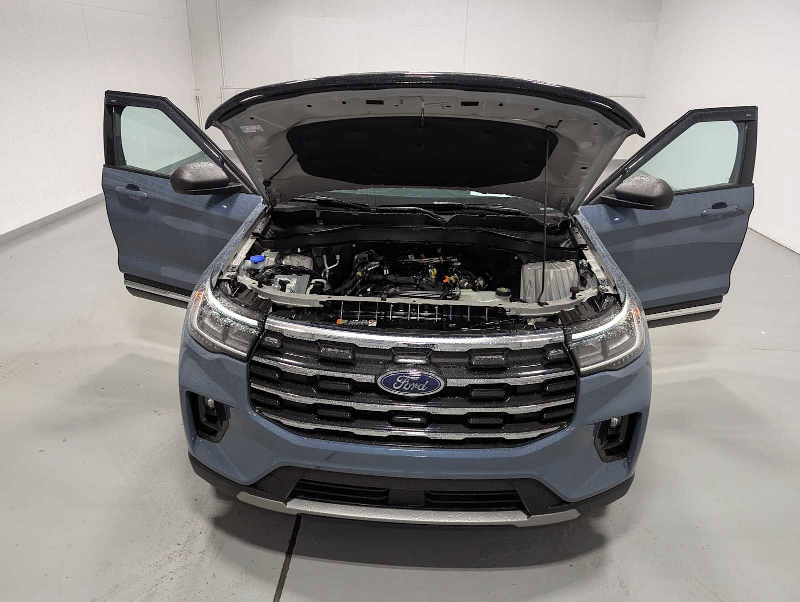 Certified 2025 Ford Explorer Active w/ Active Comfort Package image 14