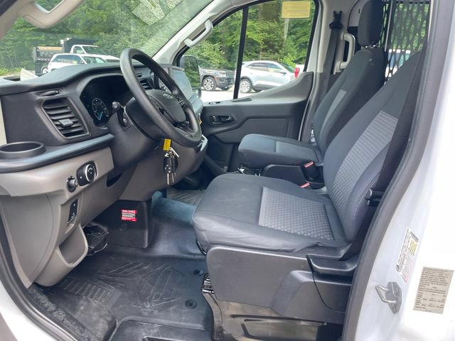 Certified 2025 Ford Transit 250 Low Roof w/ Exterior Upgrade Package RWD image 32