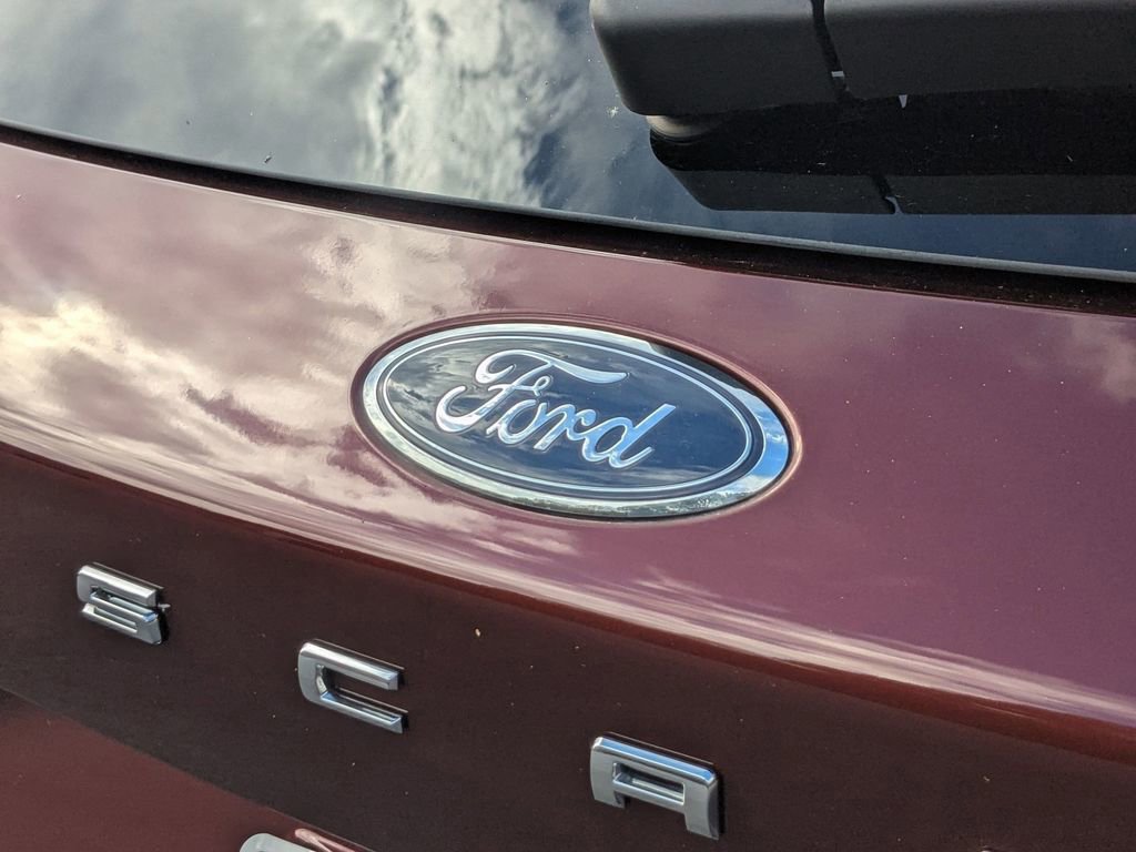 Certified 2021 Ford Escape SE w/ Convenience Package image 8