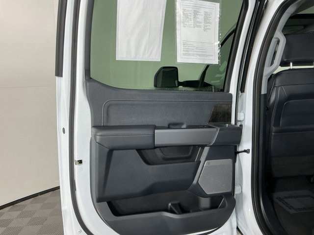 Certified 2025 Ford F450 Lariat w/ FX4 Off-Road Package image 29