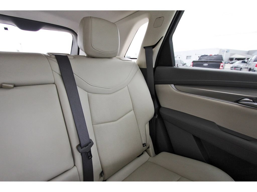 Used 2021 Cadillac XT5 Premium Luxury FWD image 13