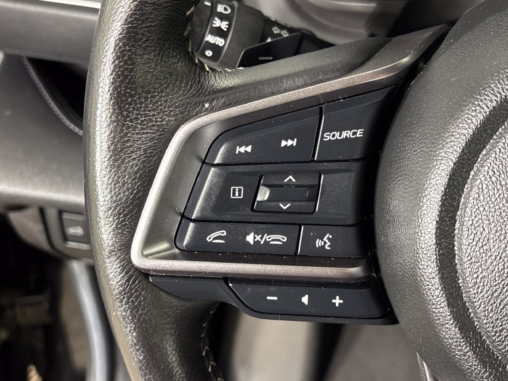 Used 2023 Subaru Ascent Limited w/ Technology Package AWD/4WD image 17