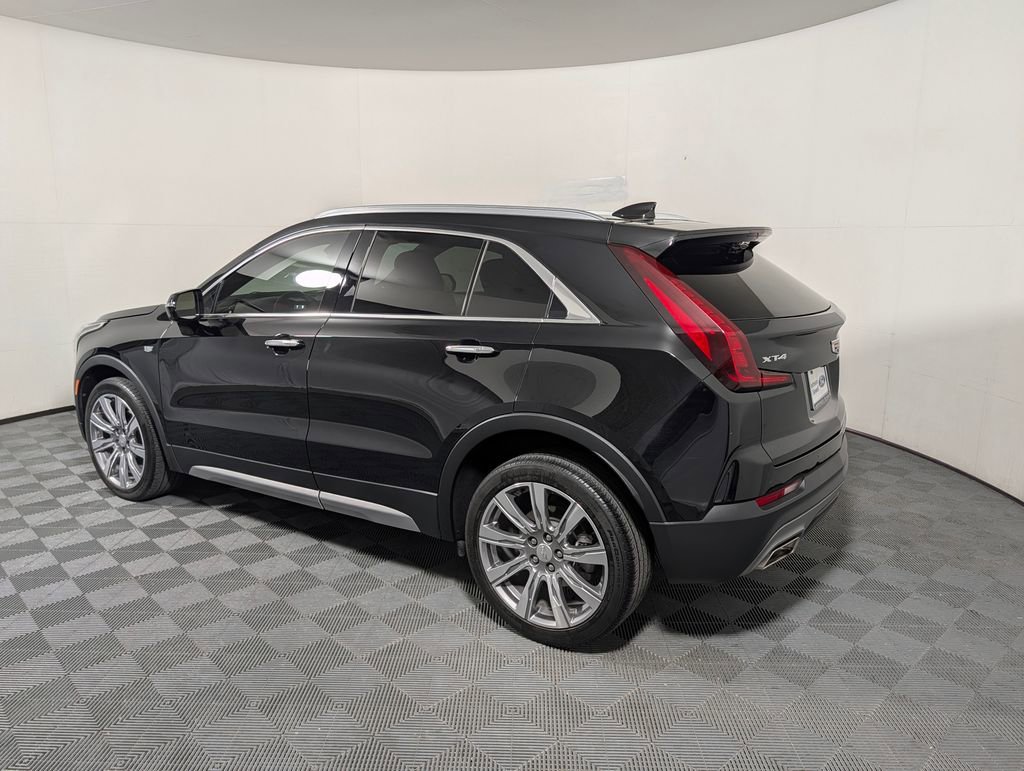 Used 2023 Cadillac XT4 Premium Luxury w/ Driver Assist Package FWD image 5
