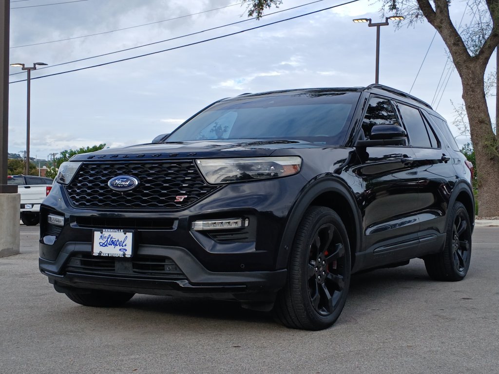 Certified 2020 Ford Explorer ST w/ ST Street Pack AWD/4WD image 7