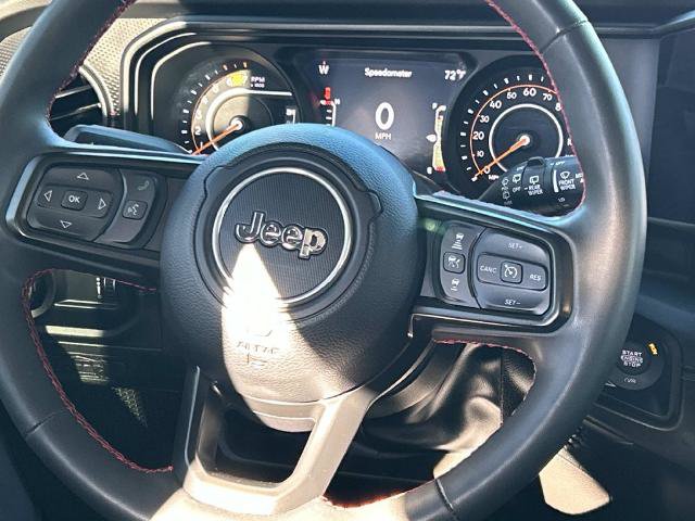 Used 2024 Jeep Wrangler Unlimited Rubicon AWD/4WD image 13