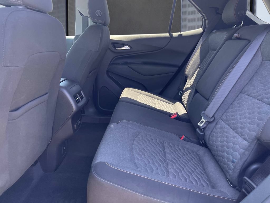 Used 2018 Chevrolet Equinox LT w/ Sun & Infotainment Package FWD image 18