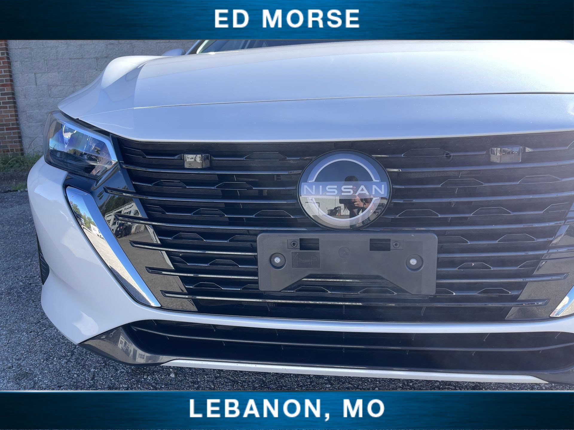 Used 2025 Nissan Sentra SV FWD image 28