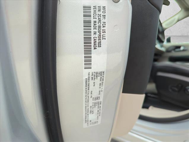 Used 2023 Chrysler Pacifica Touring-L FWD image 29