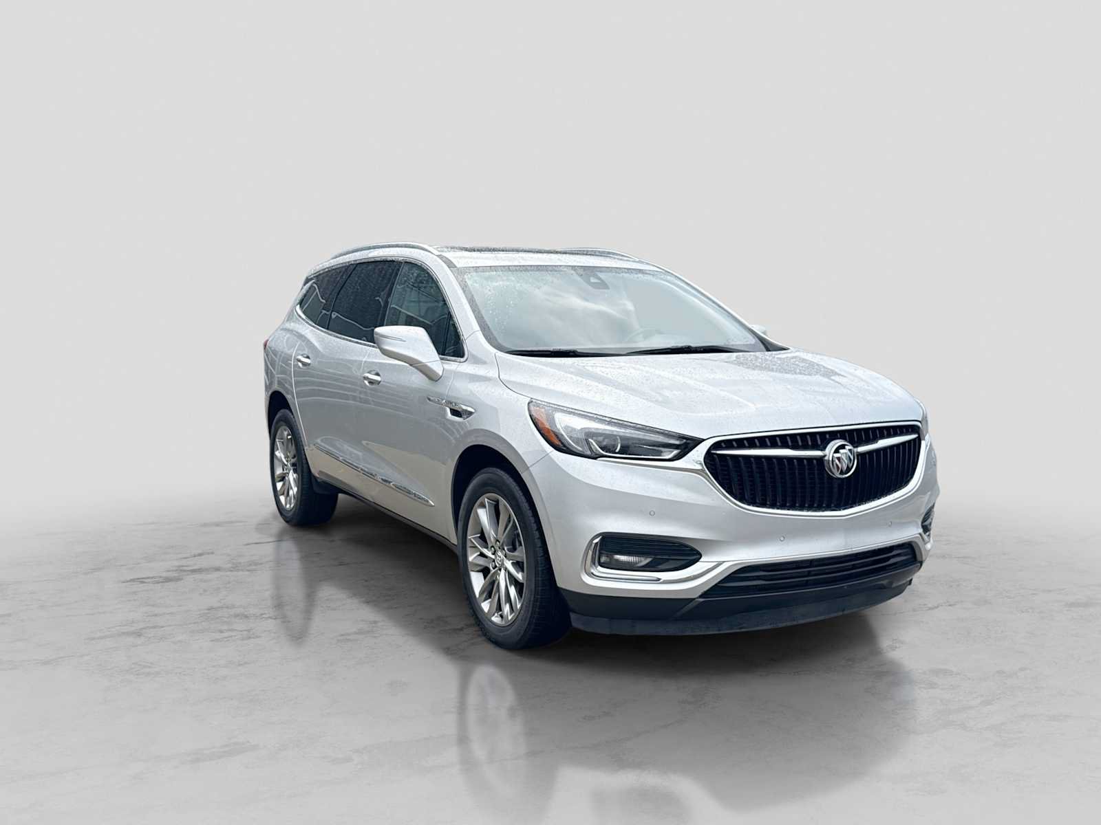 Used 2020 Buick Enclave Premium w/ Sun and Sites Package FWD image 8