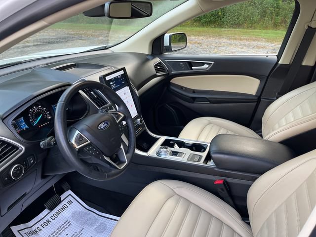 Certified 2024 Ford Edge SEL w/ Convenience Package AWD/4WD image 12