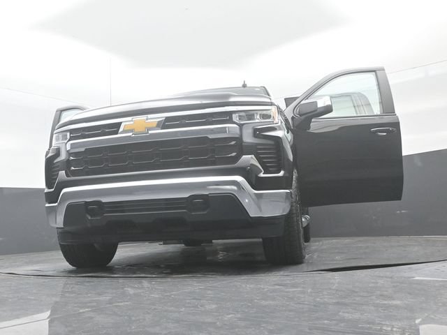 Used 2024 Chevrolet Silverado 1500 LT AWD/4WD image 31