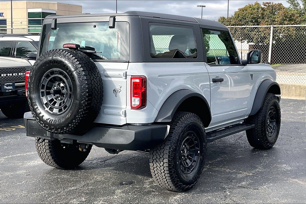 Certified 2026 Ford Bronco 2-Door w/ Sasquatch Package AWD/4WD image 12