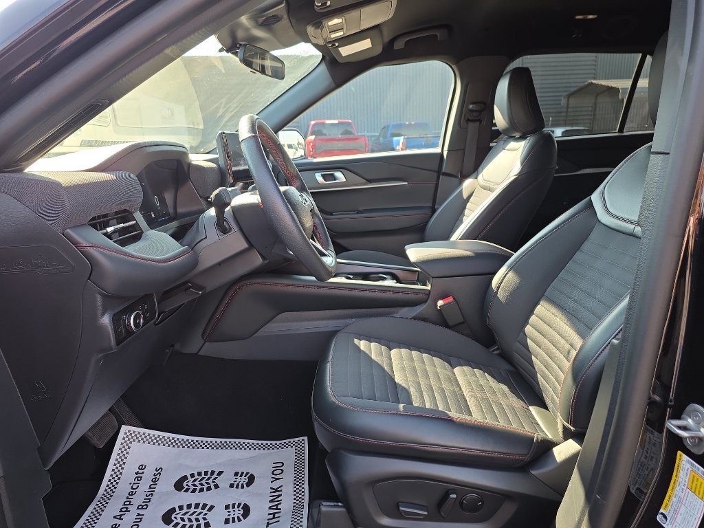 Certified 2025 Ford Explorer ST-Line w/ ST-Line Street Pack AWD/4WD image 25