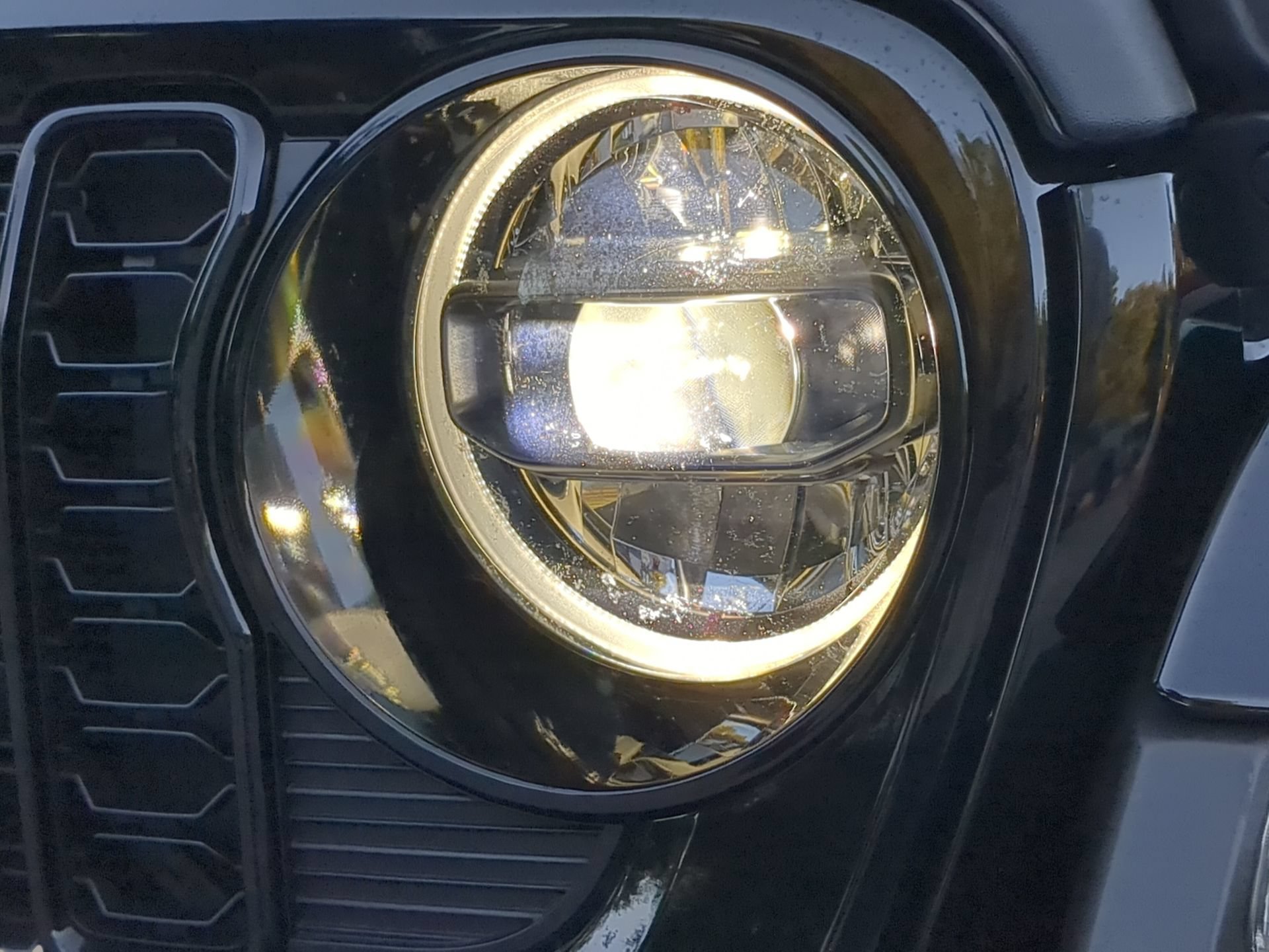 Used 2024 Jeep Gladiator Sport AWD/4WD image 44