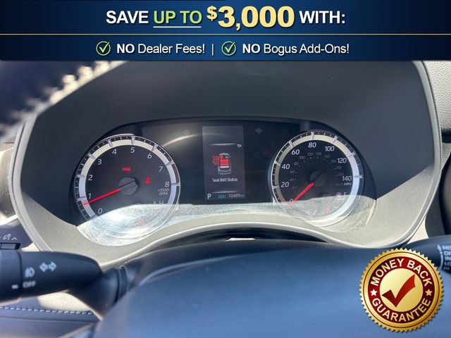 Used 2022 Toyota Highlander LE FWD image 19