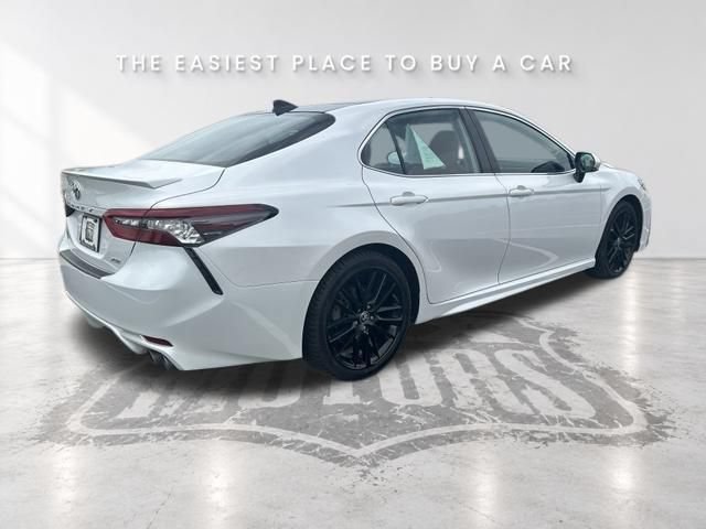 Used 2024 Toyota Camry XSE FWD image 13