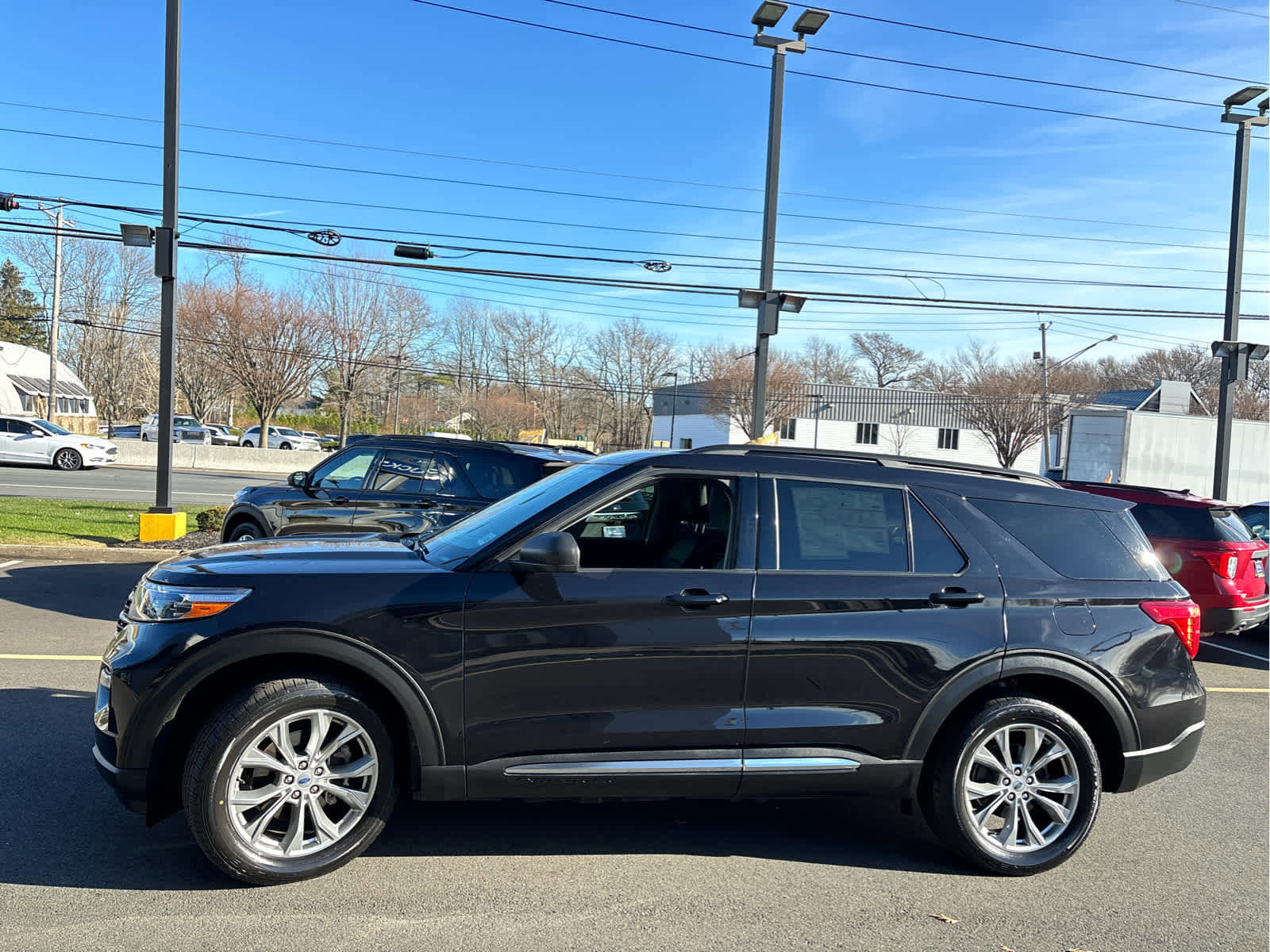 Certified 2022 Ford Explorer XLT w/ Equipment Group 202A image 2