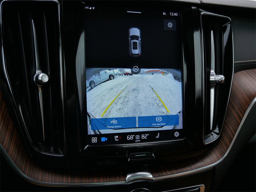 Used 2022 Volvo XC60 T8 Inscription w/ Advanced Package image 27