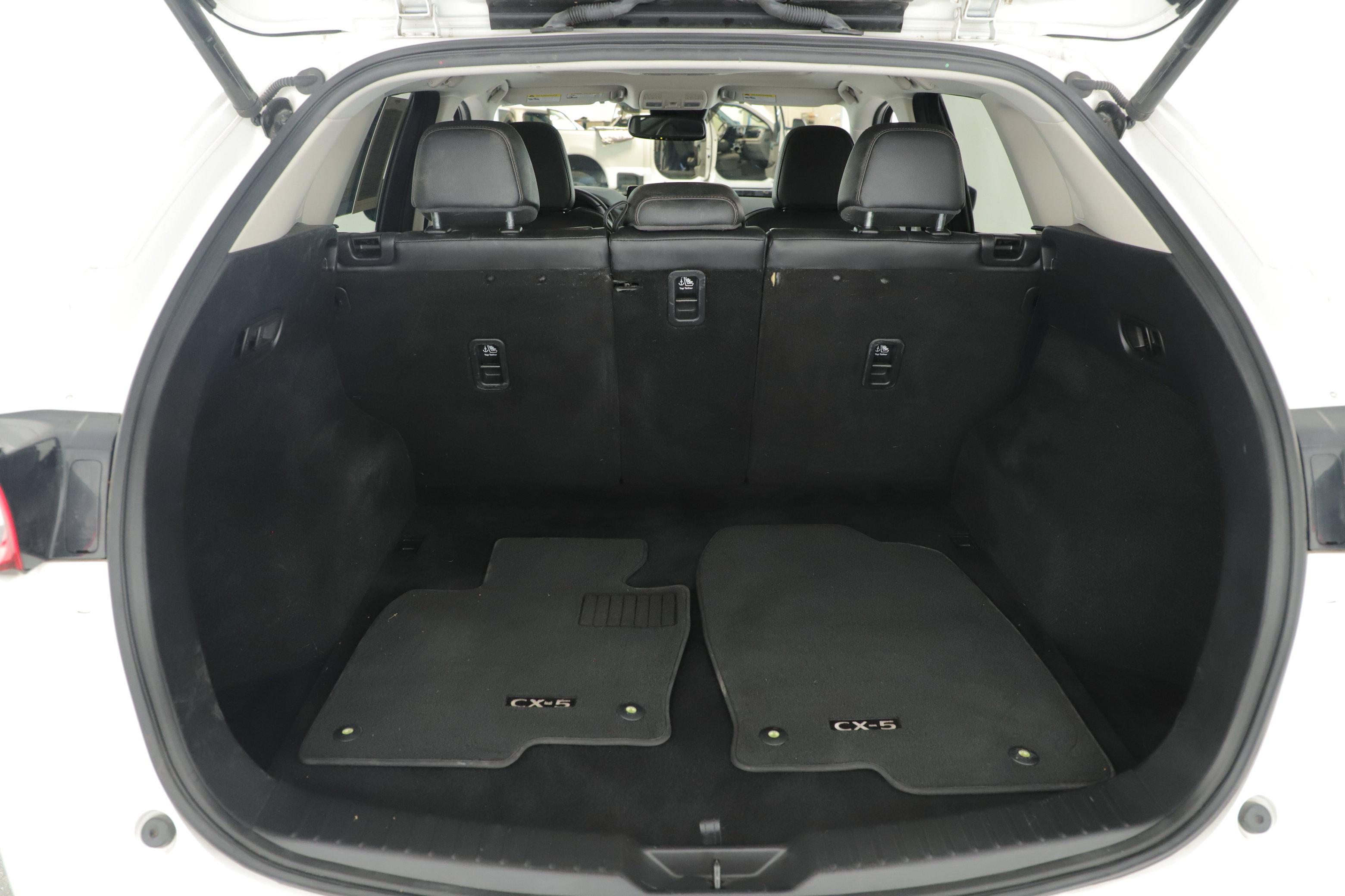 Used 2021 MAZDA CX-5 Touring w/ Touring Preferred SV Package image 4