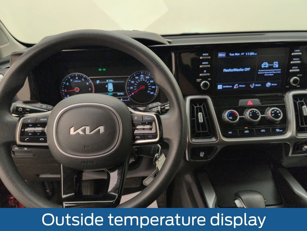 Used 2023 Kia Sorento LX image 23