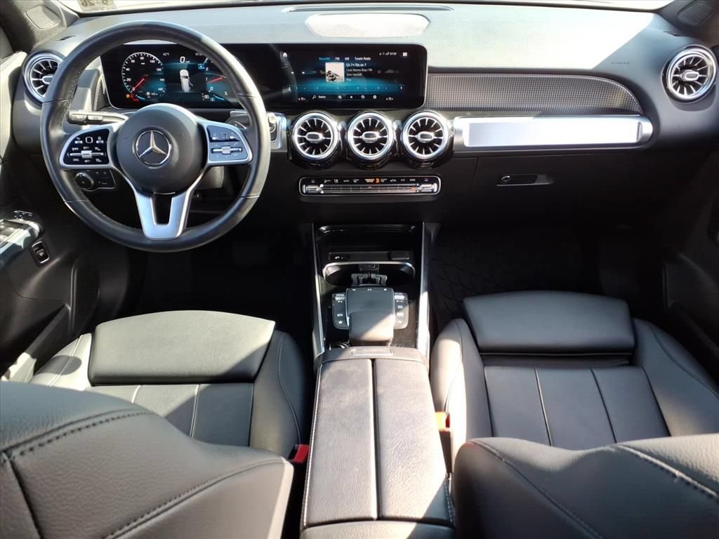 Used 2021 Mercedes-Benz GLB 250 4MATIC image 13