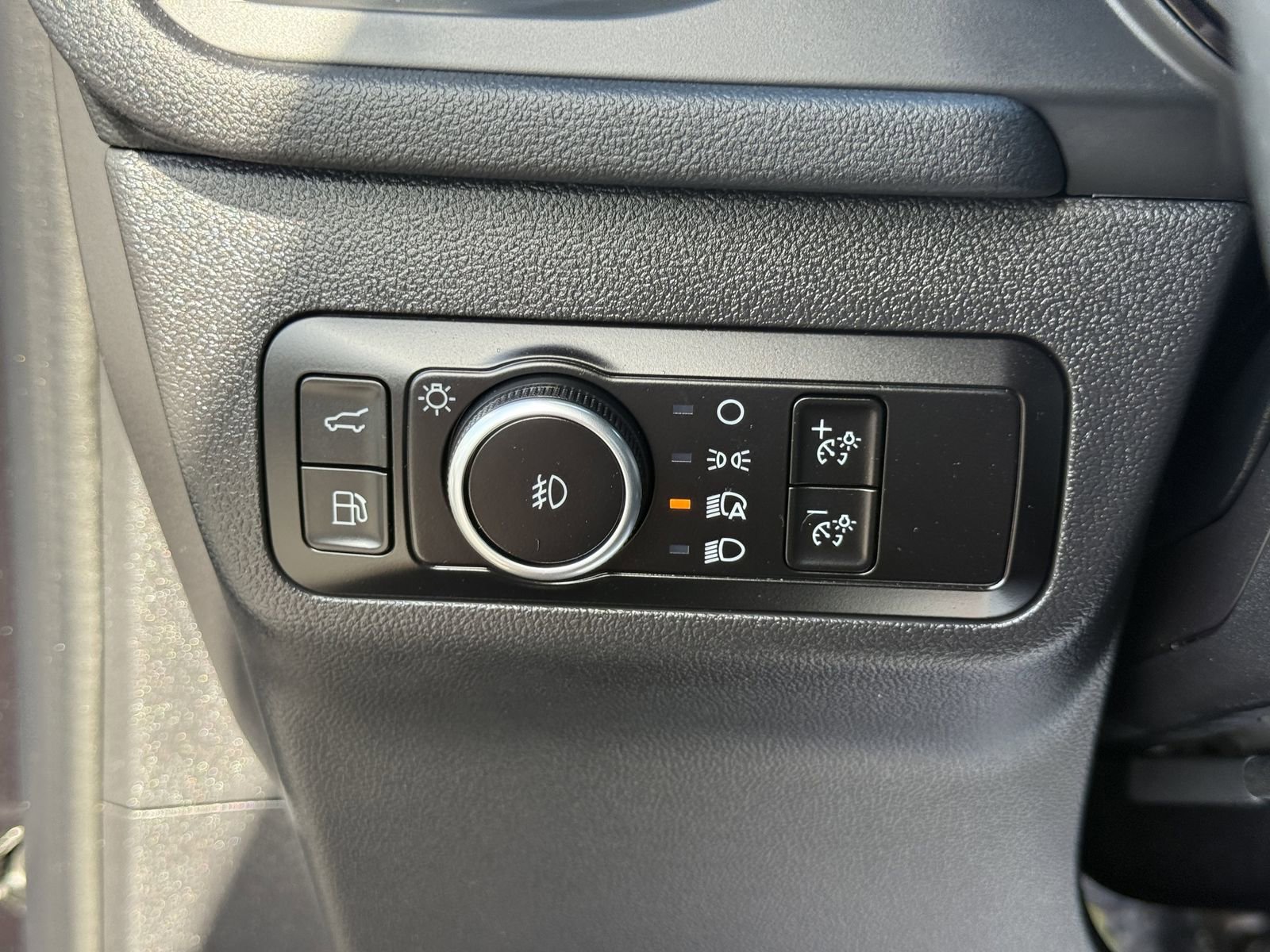 Certified 2025 Ford Escape ST-Line Elite image 24