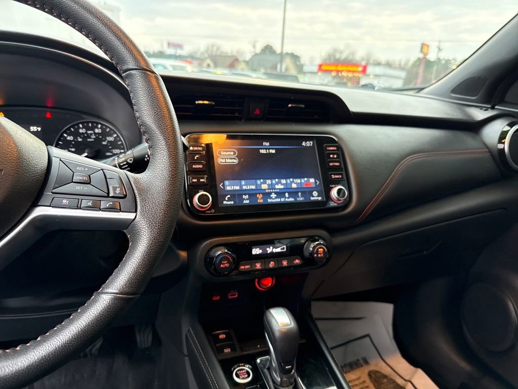 Used 2021 Nissan Kicks SR image 13