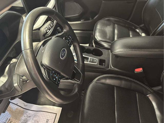 Certified 2024 Ford Escape Platinum AWD/4WD image 19