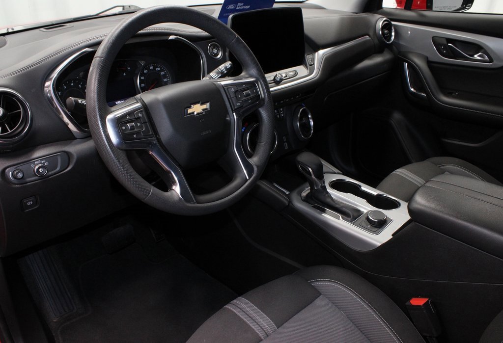 Used 2023 Chevrolet Blazer LT image 22