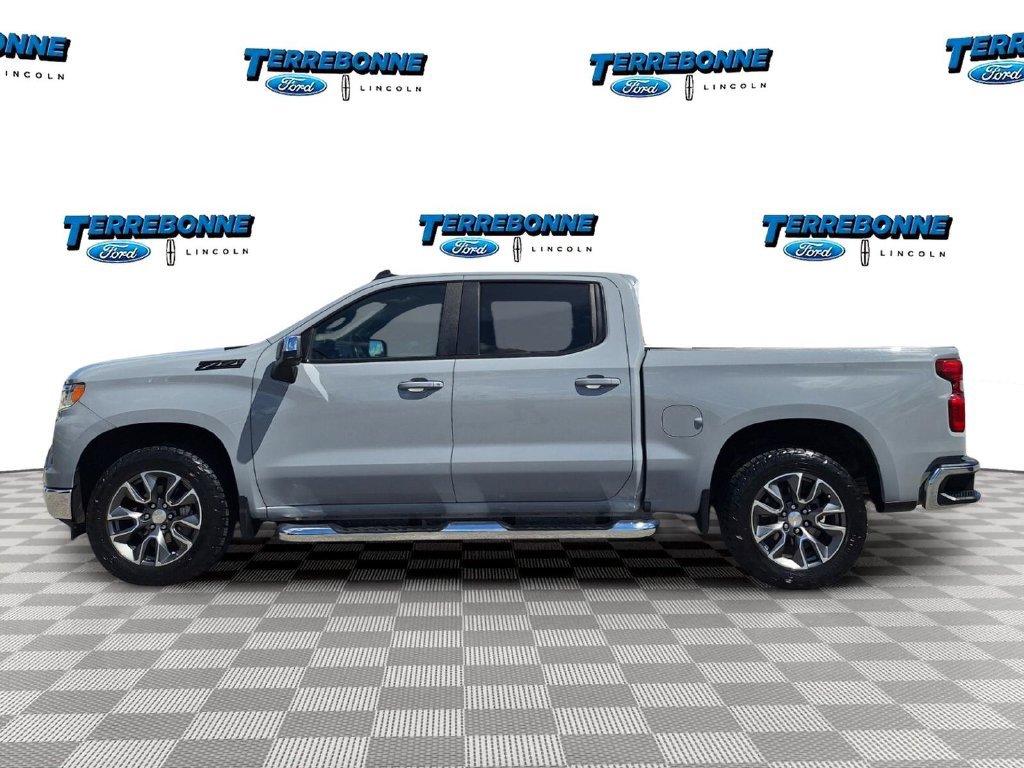 Used 2024 Chevrolet Silverado 1500 LT AWD/4WD image 8