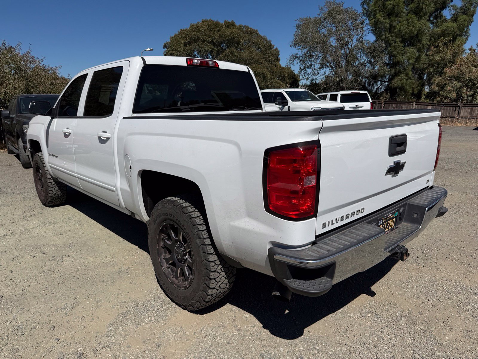 Used 2018 Chevrolet Silverado 1500 LT w/ All Star Edition AWD/4WD image 3