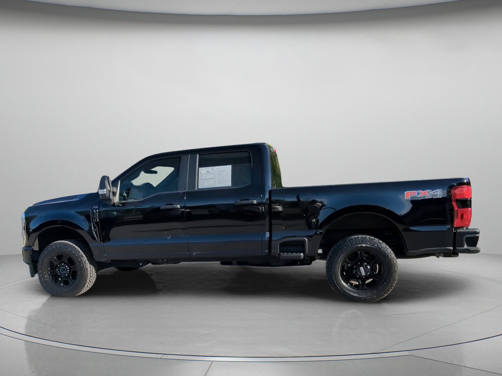 Certified 2024 Ford F250 XL w/ STX Appearance Package image 9
