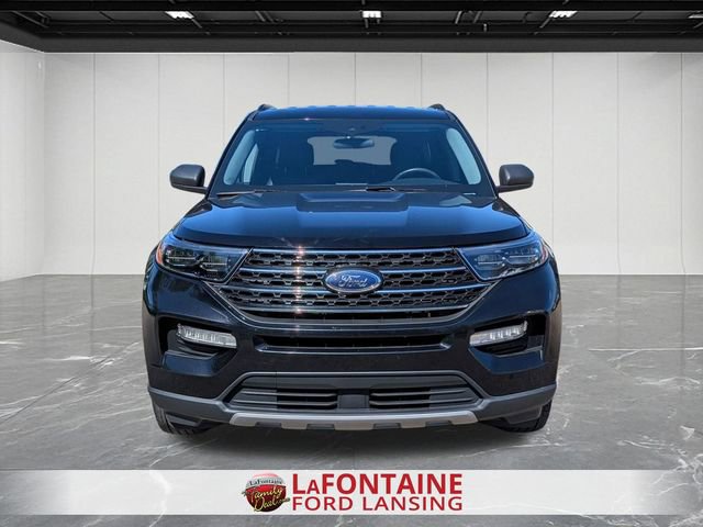 Certified 2023 Ford Explorer XLT w/ Equipment Group 202A AWD/4WD image 8