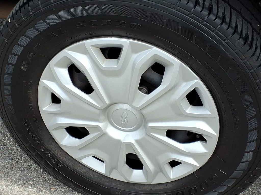 Certified 2023 Ford Transit 350 XLT RWD image 14