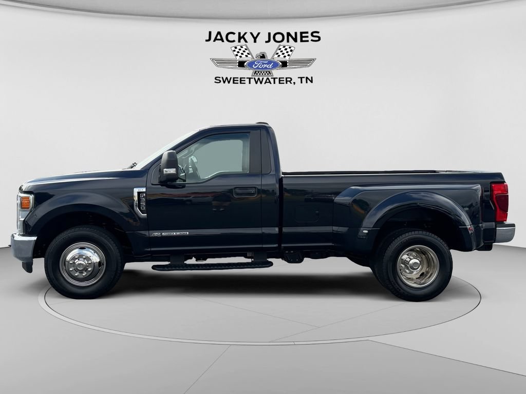 Certified 2022 Ford F350 XLT RWD image 2