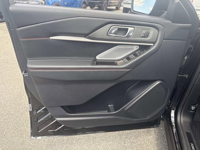 Certified 2025 Ford Explorer ST AWD/4WD image 18