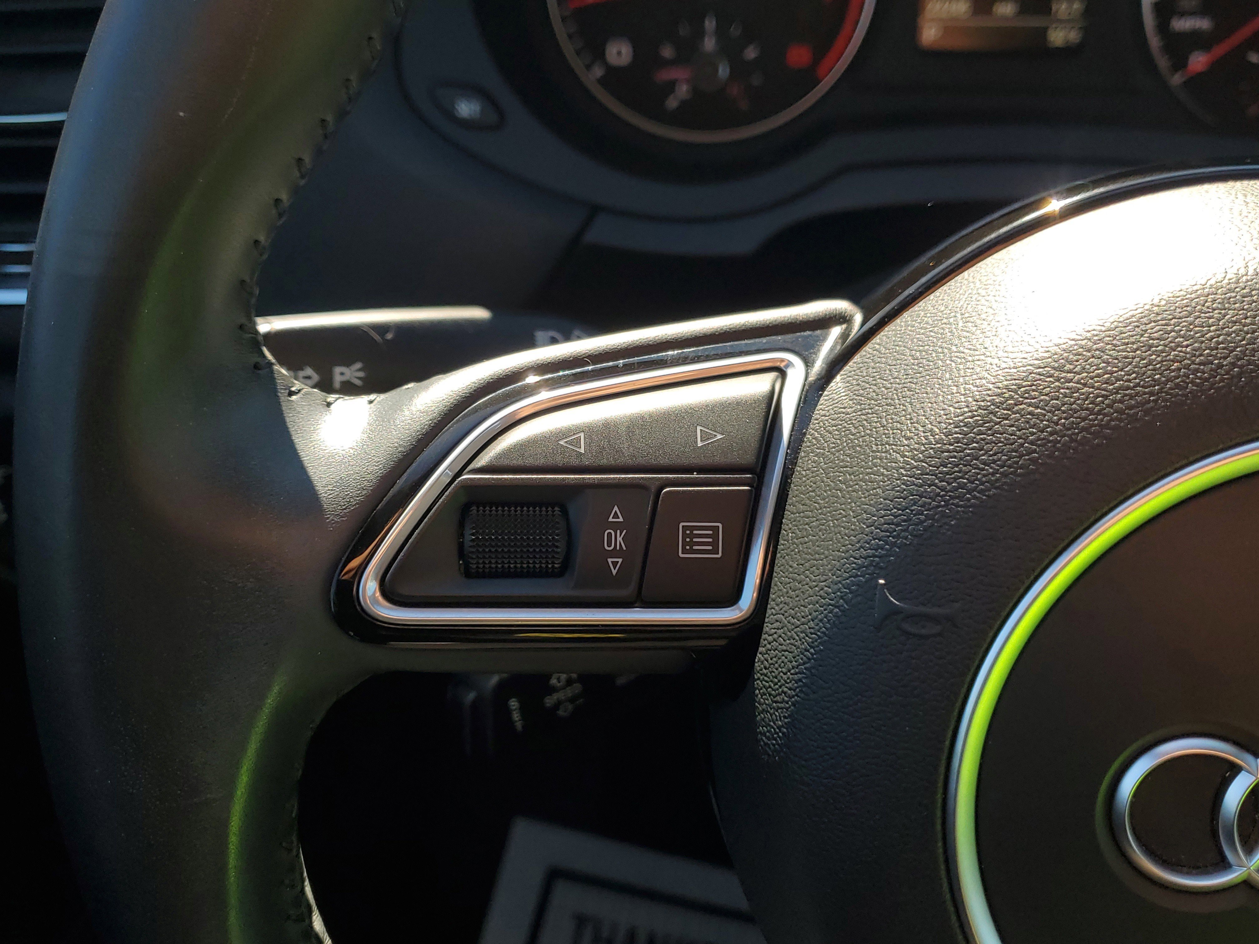 Used 2018 Audi Q3 2.0T Premium Plus w/ Premium Plus Package image 26