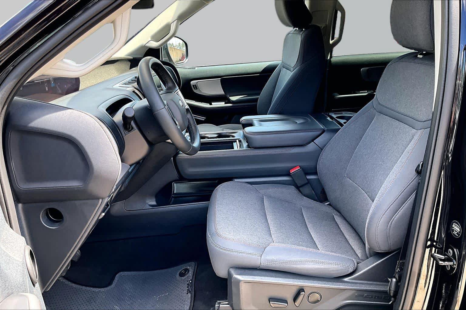 Certified 2025 Ford Expedition Max Active RWD image 8