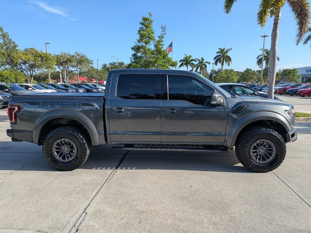 Certified 2019 Ford F150 Raptor w/ Equipment Group 802A Luxury AWD/4WD image 3