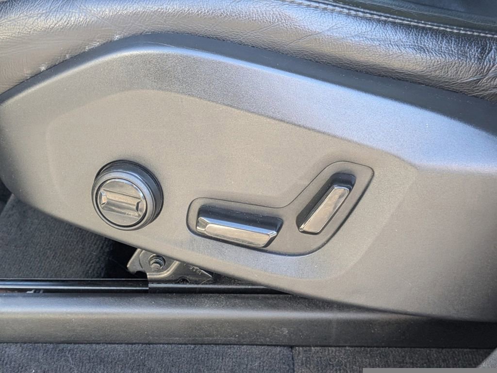 Used 2020 Volvo XC90 T5 Momentum image 22