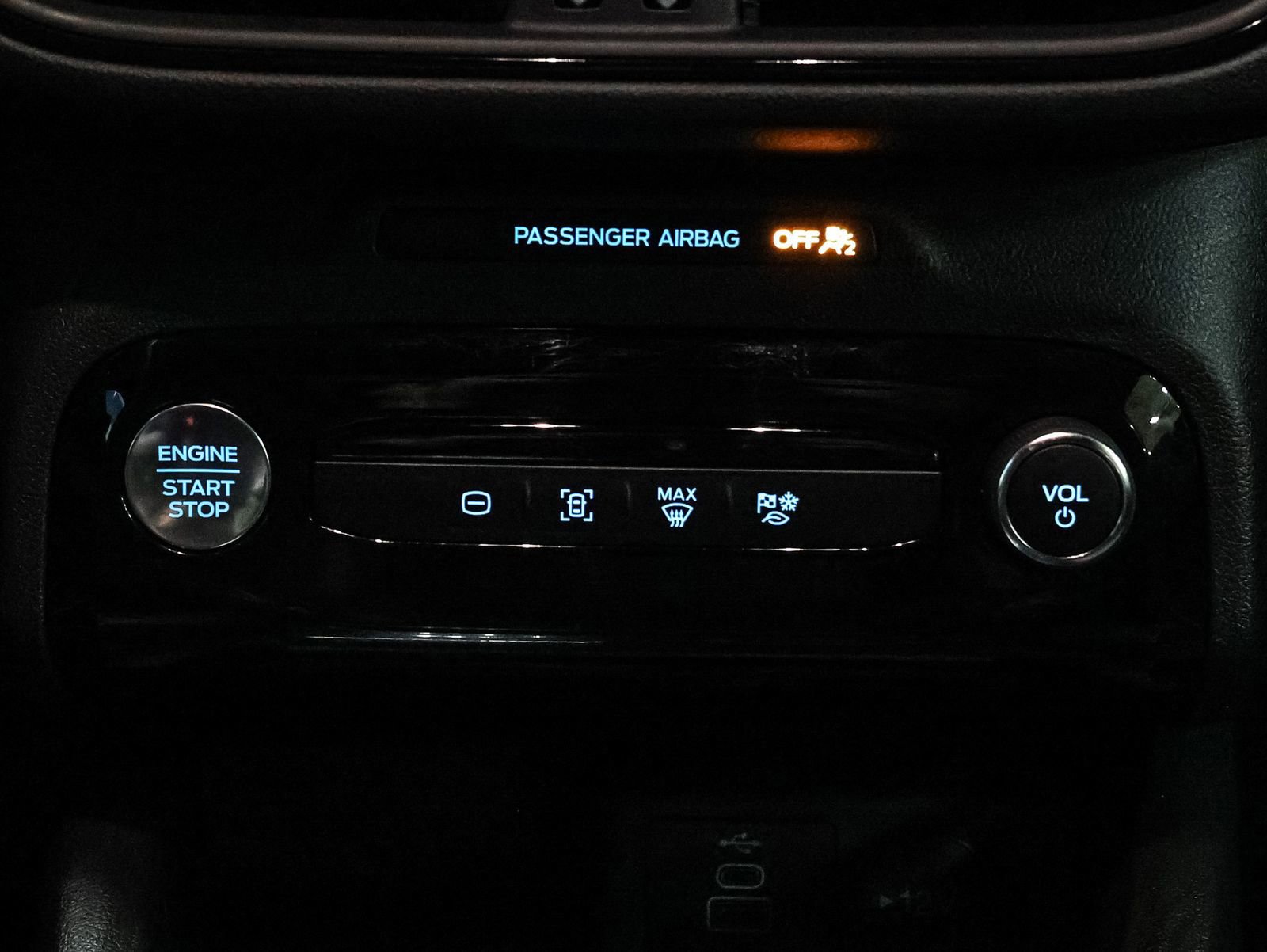 Certified 2025 Ford Escape ST-Line Elite image 27