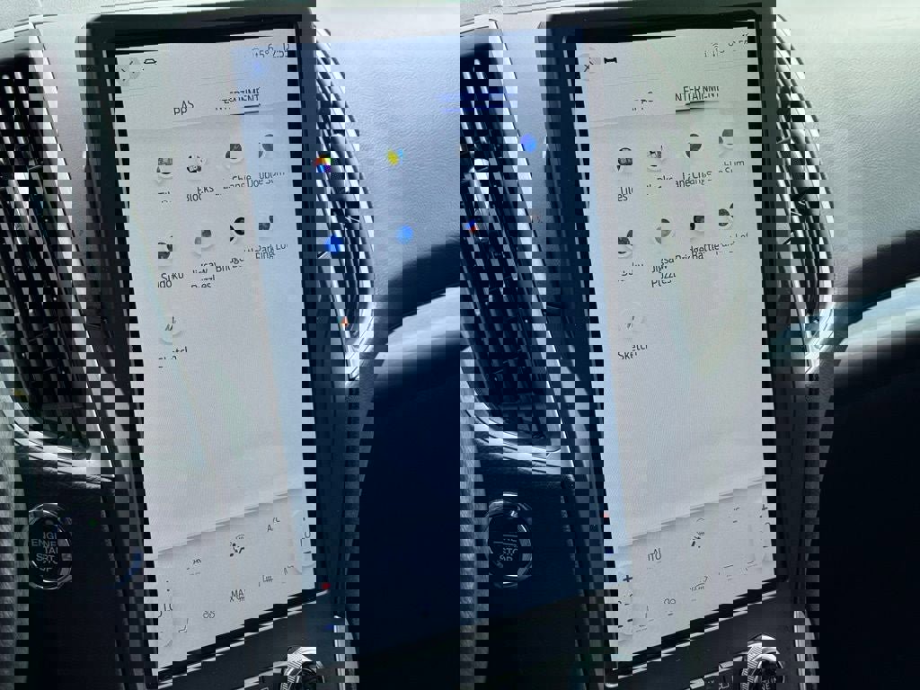 Certified 2023 Ford Edge SEL image 22