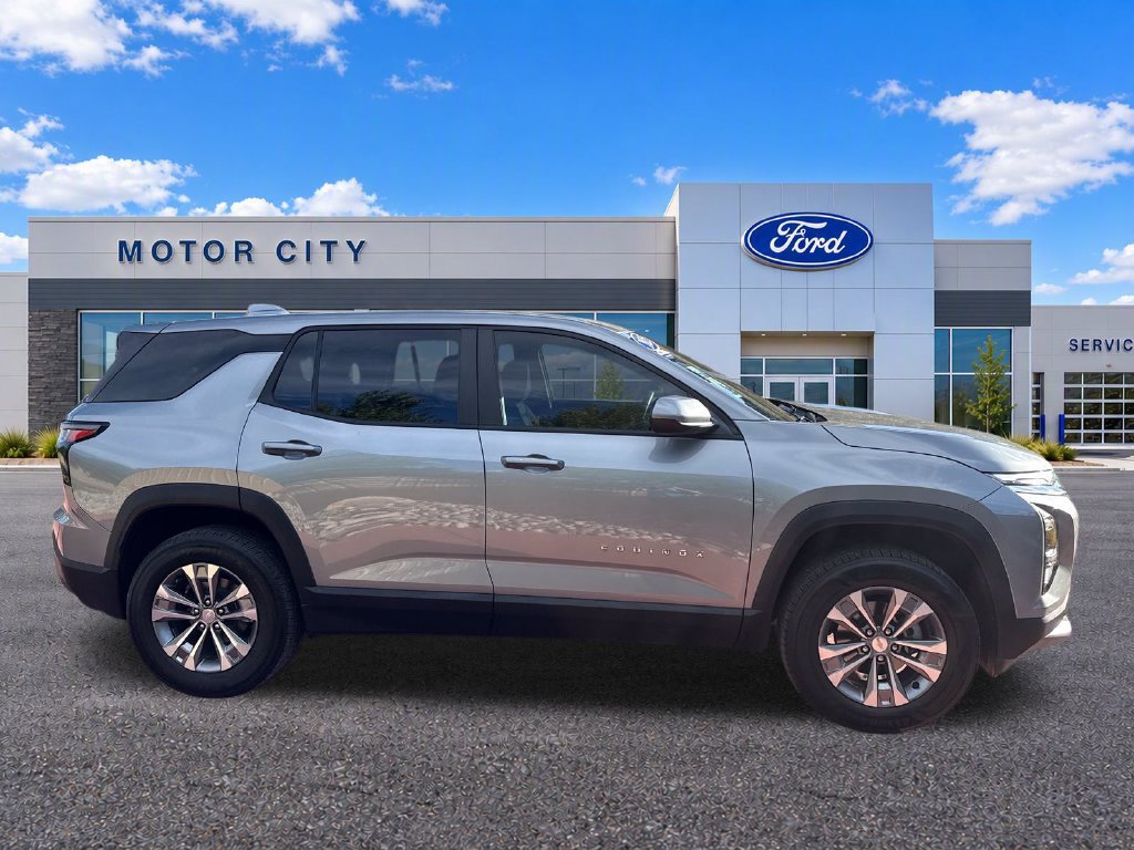 Used 2025 Chevrolet Equinox LT FWD image 10